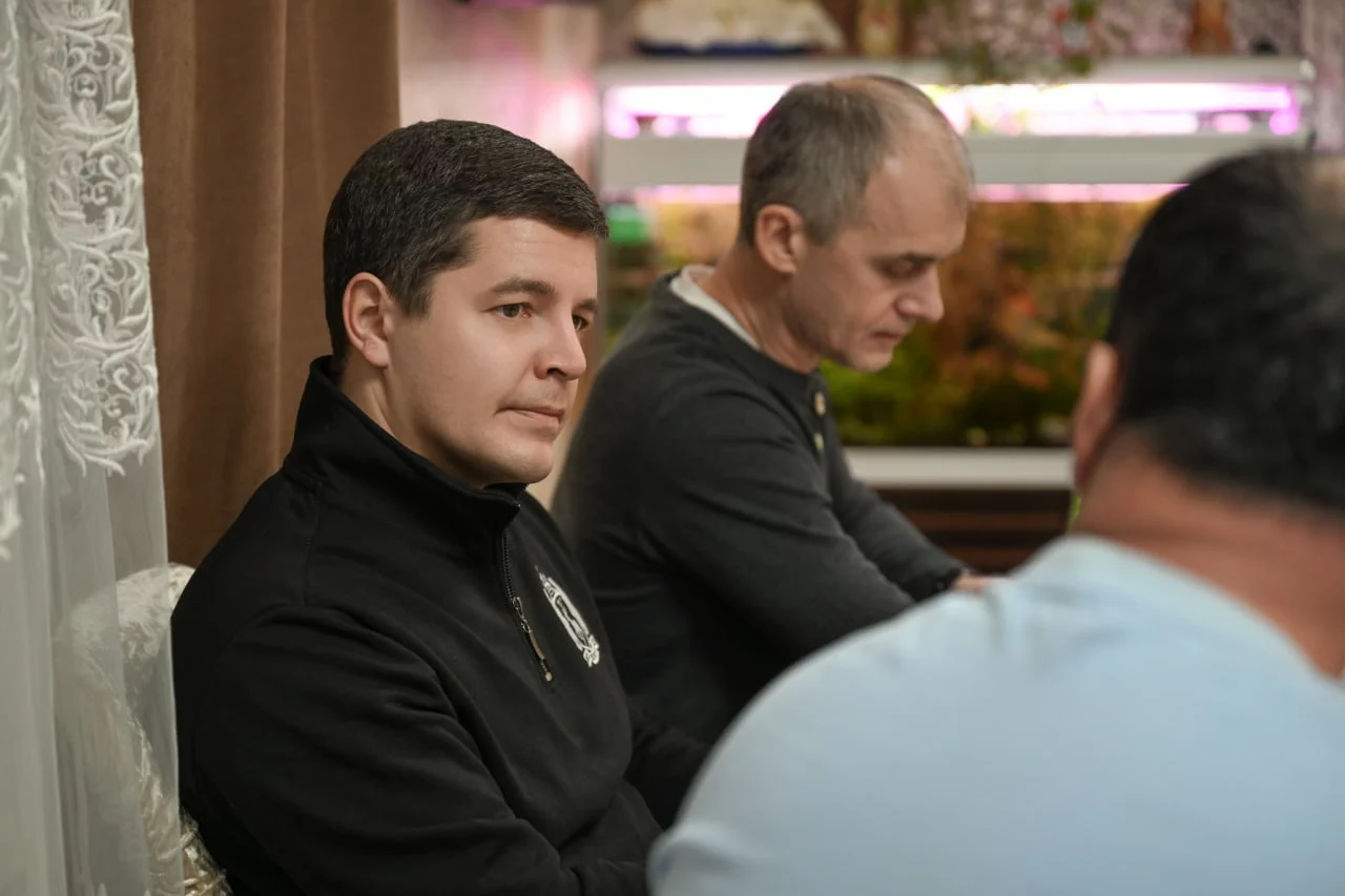 Дмитрий Артюхов навестил семью погибшего героя СВО