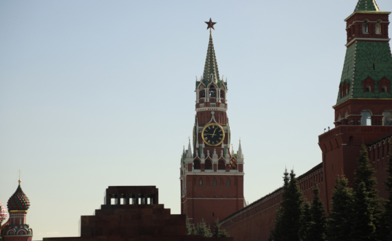 Военкор Онуфриенко: Запад проиграл блицкриг против ВС РФ на Украине